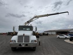 Camion Kenworth T300 con grua National Crane serie N50