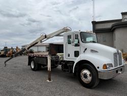Camion Kenworth T300 con grua National Crane serie N50
