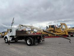 Camion Kenworth T300 con grua National Crane serie N50