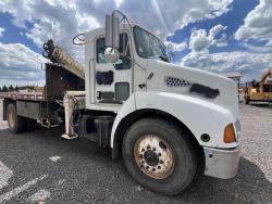 Camion Kenworth T300 con grua National Crane serie N50
