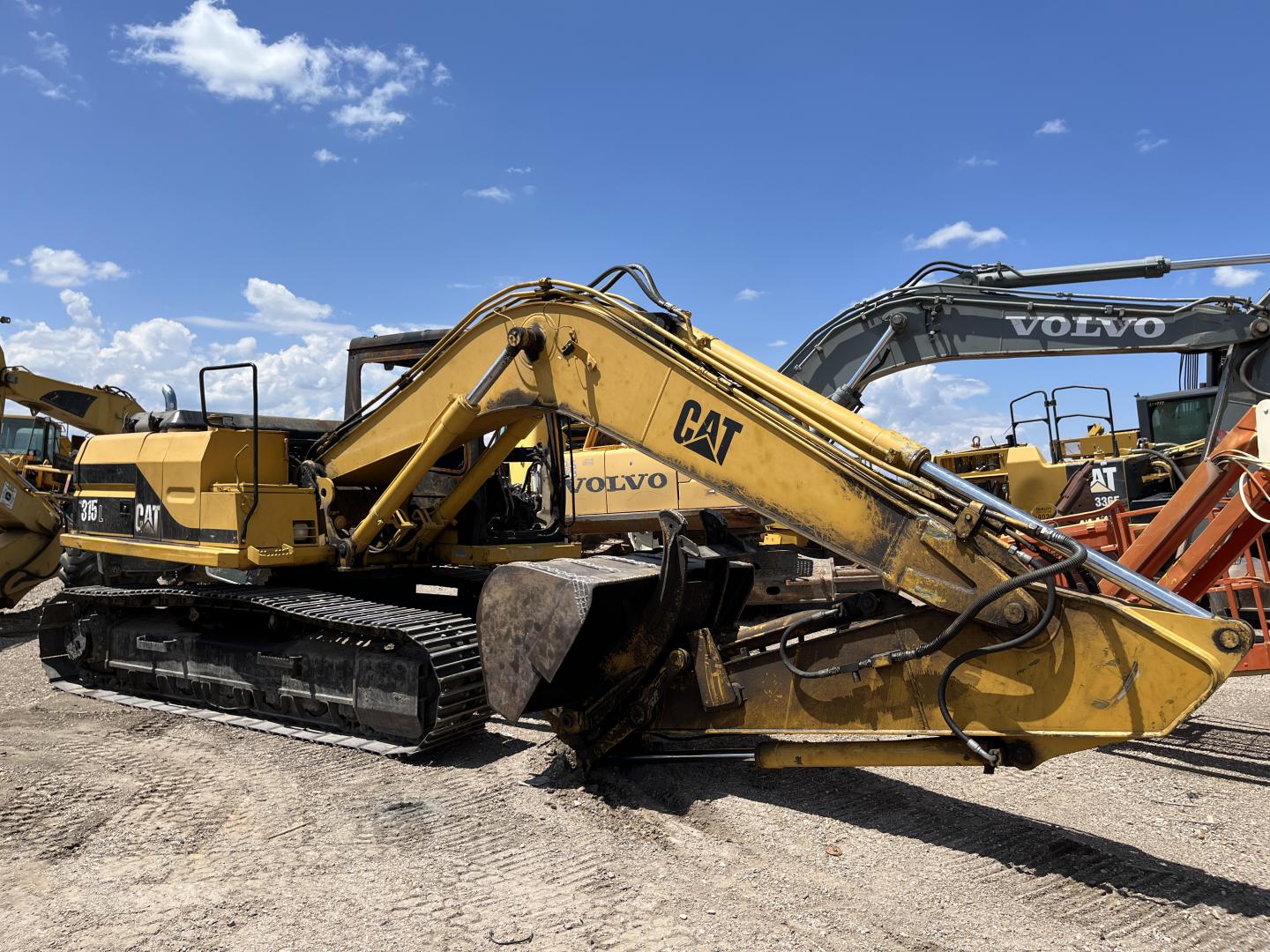 imagenes/INVOICE/2026/19172/Excavadora_Caterpillar_315L_1.JPG