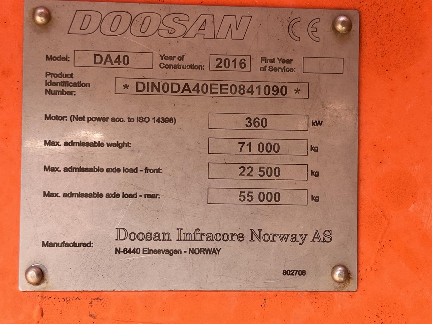 imagenes/INVOICE/2026/19173/Dompe_articulado_Doosan_DA40_4.JPG