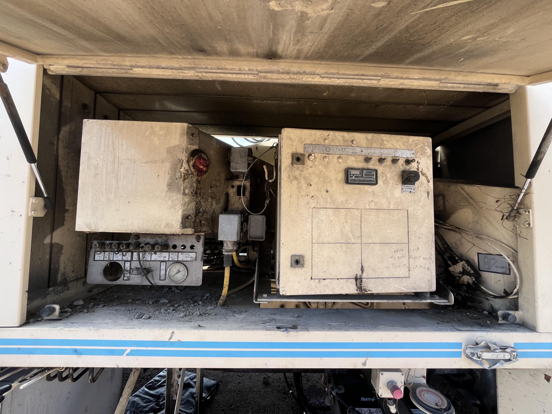 imagenes/INVOICE/2026/19183/Camion_Mack_con_bomba_de_concreto_Putzmeister_bsf_28Z_10.JPG