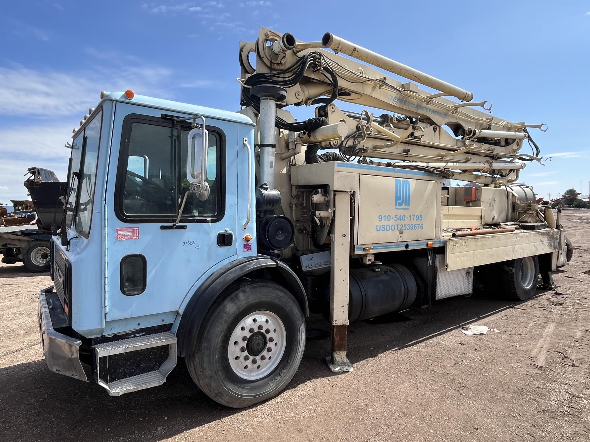 imagenes/INVOICE/2026/19183/Camion_Mack_con_bomba_de_concreto_Putzmeister_bsf_28Z_18.JPG