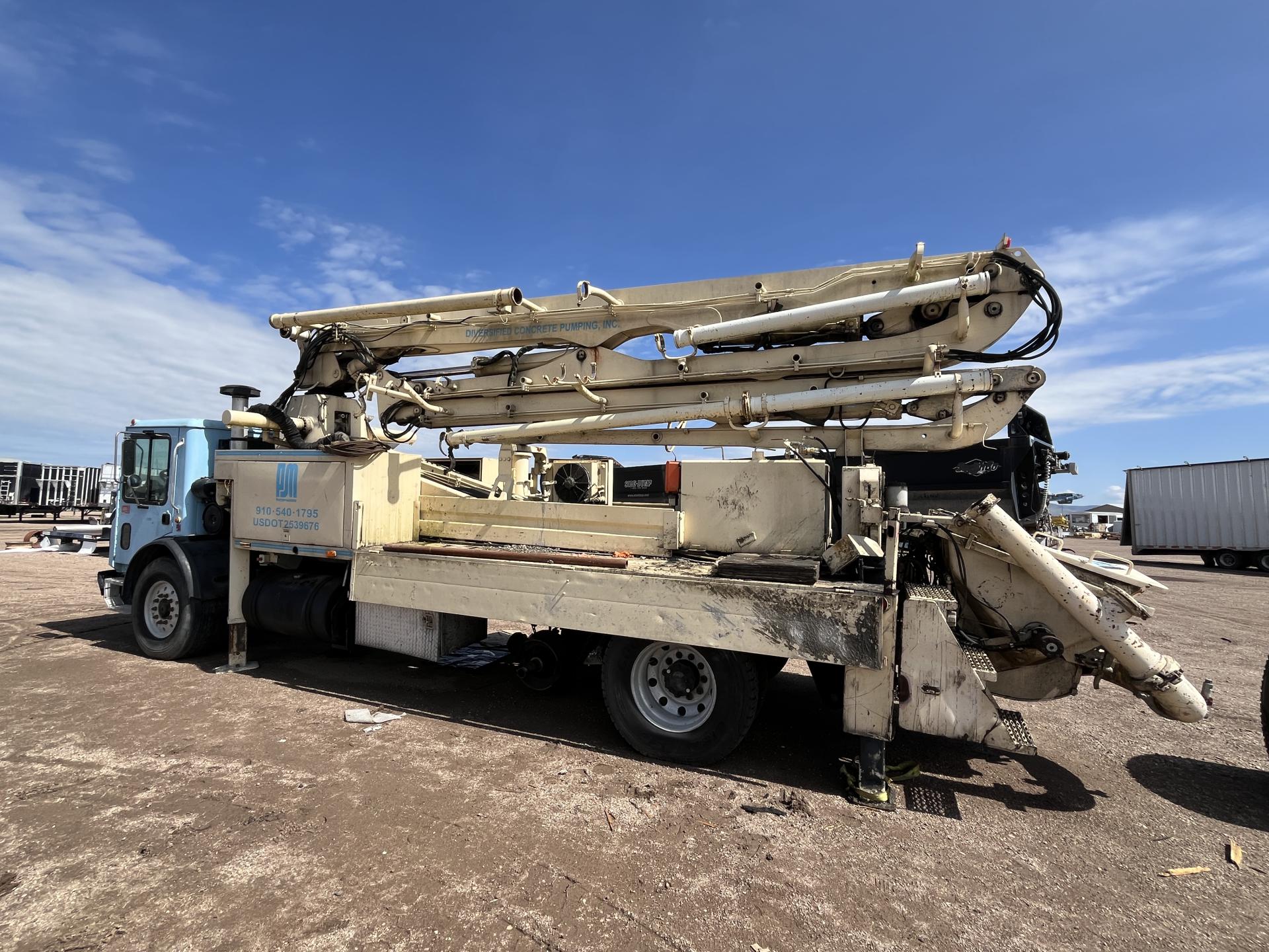 imagenes/INVOICE/2026/19183/Camion_Mack_con_bomba_de_concreto_Putzmeister_bsf_28Z_4.JPG