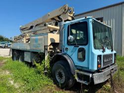 Camion Mack Tandem con bomba de concreto Putzmeister bsf 28Z.12L
