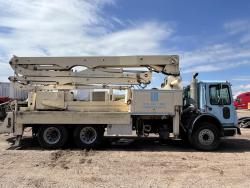 Camion Mack MR688S con Bomba de concreto Putzmeister BSF28Z.12L