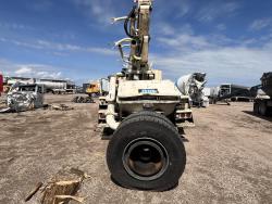 Camion Mack MR688S con Bomba de concreto Putzmeister BSF28Z.12L