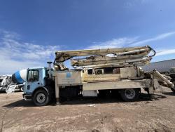 Camion Mack MR688S con Bomba de concreto Putzmeister BSF28Z.12L