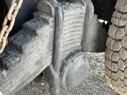 Camion Mack MR688S con Bomba de concreto Putzmeister BSF28Z.12L