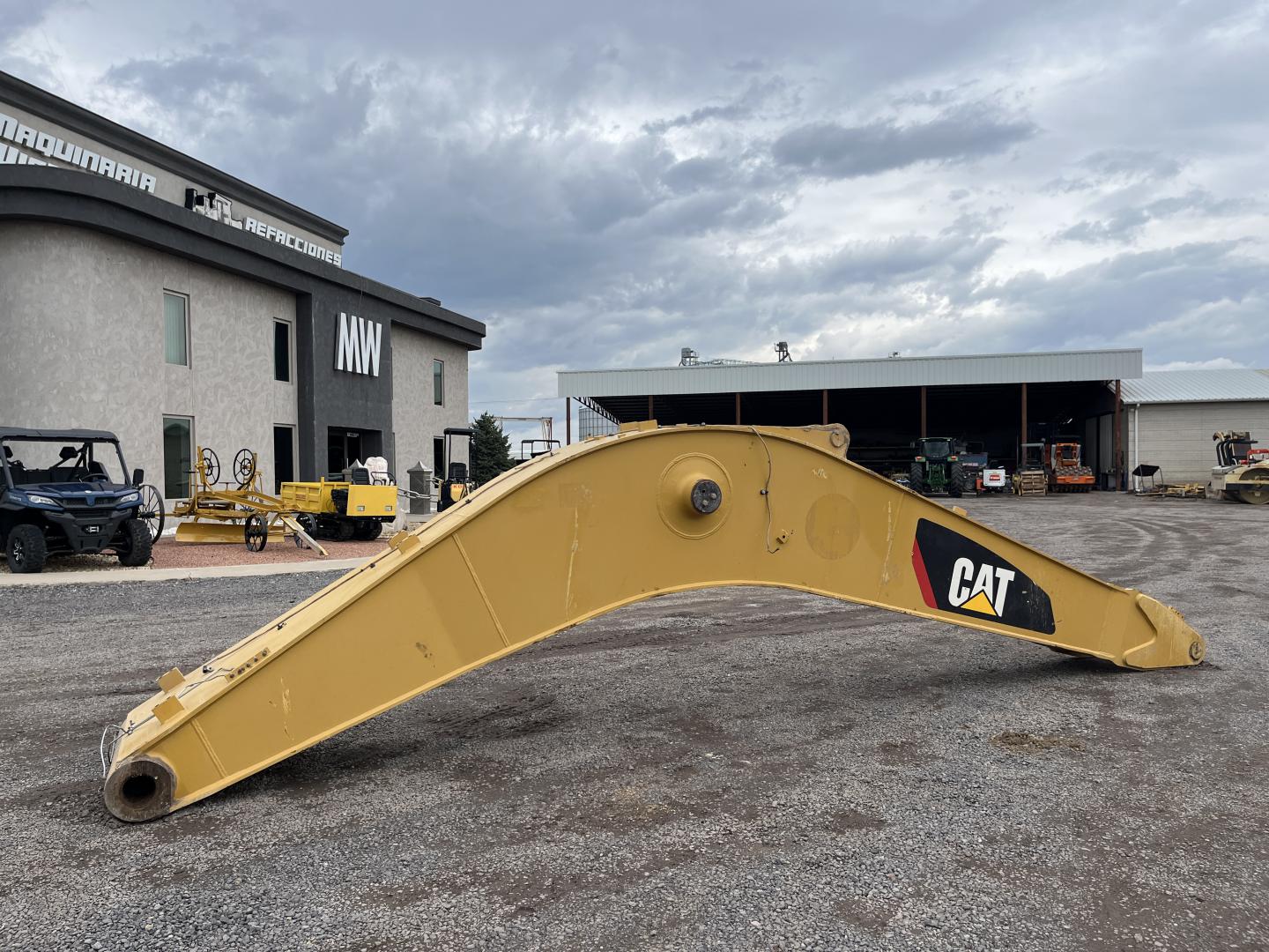 imagenes/INVOICE/2026/19185/Brazo_boom_para_excavadora_Caterpillar_336E_4.JPG