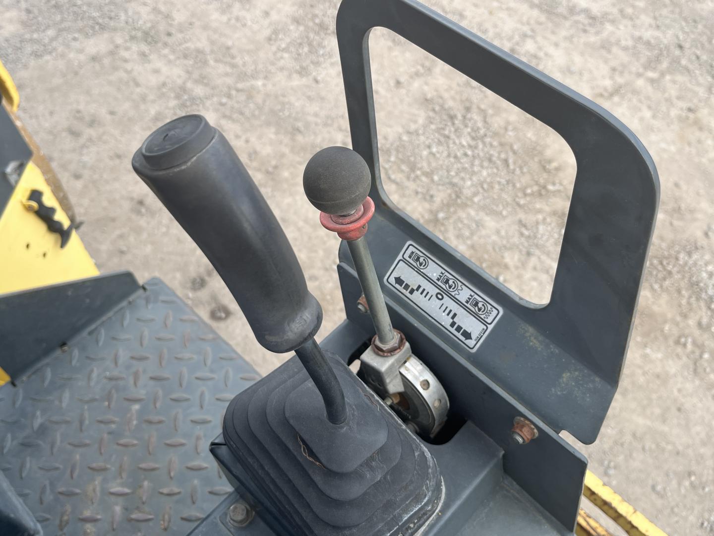 imagenes/INVOICE/2026/19191/Compactador_Hypac_C747B_15.JPG