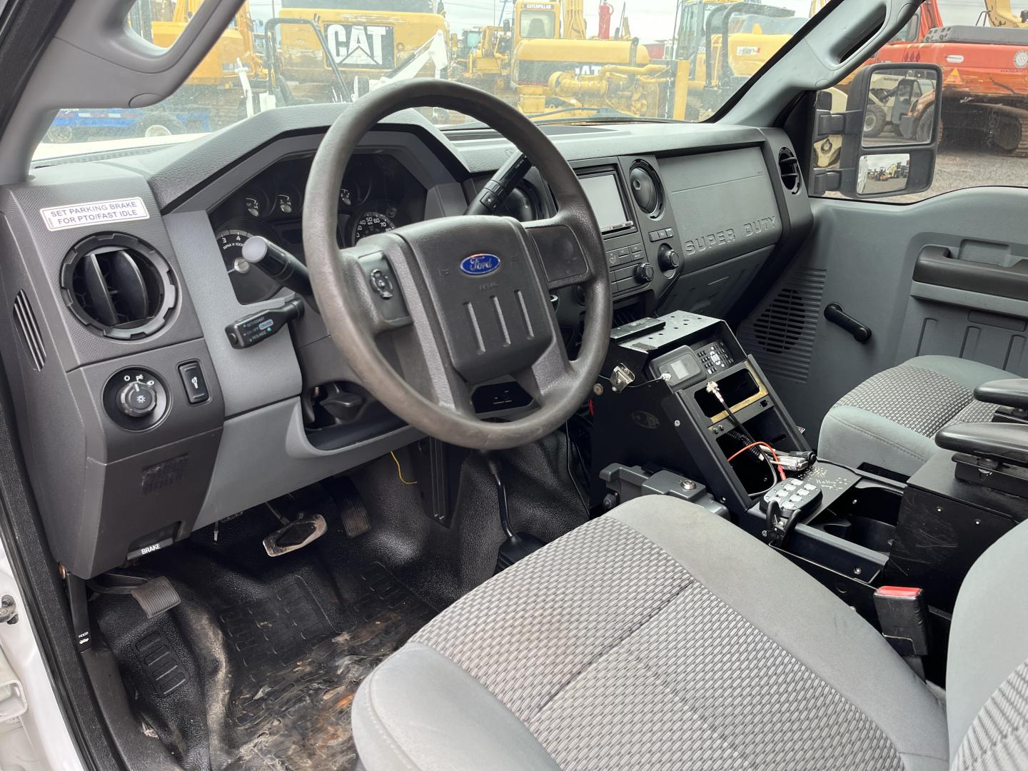 imagenes/INVOICE/2026/19194/Pick_up_high_rail_Ford_F250__52.JPG