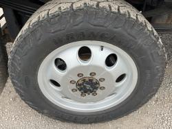 Pick up  High Rail Ford F250 Super Duty