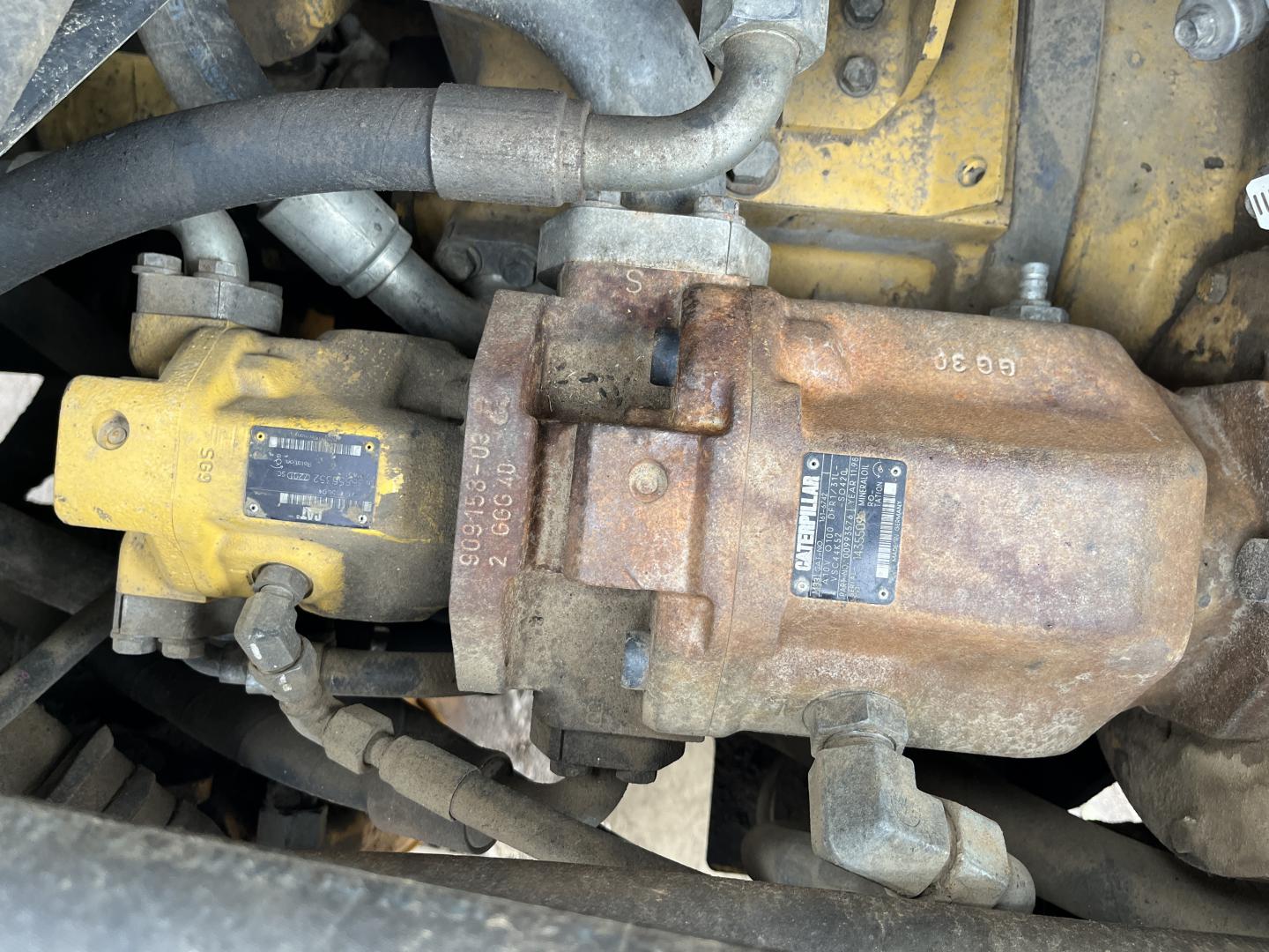 imagenes/INVOICE/2026/19202/Pipa_de_agua_Caterpillar_D400E_18.JPG
