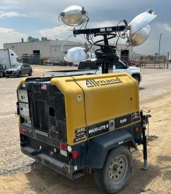 Torre de luz Allmand Bros MAXI-LITE II V-TWR