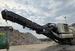 Quebradora de impacto Metso Lokotrack LT213