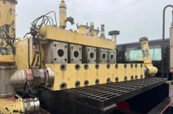 Camion Mack MR688S con bomba de alta presion