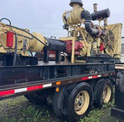 Camion Mack MR688S con bomba de alta presion