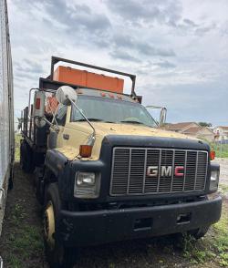 Camion GMC C7000 con bomba de alta presion